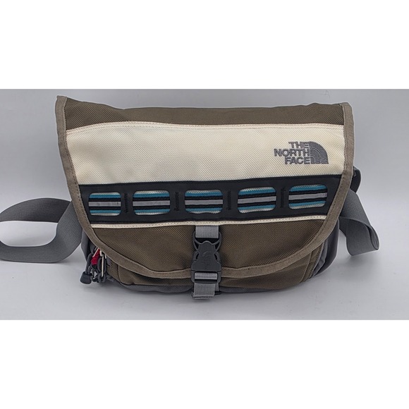 The North Face Base Camp Messenger Laptop Shoulder Bike Bag Waterproof Inside - Picture 1 of 13